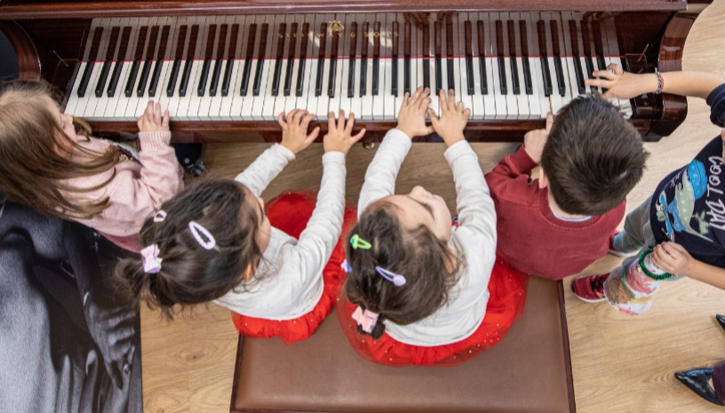 Η σύνδεσή μας - Όλοι μαζί ένας ήχος